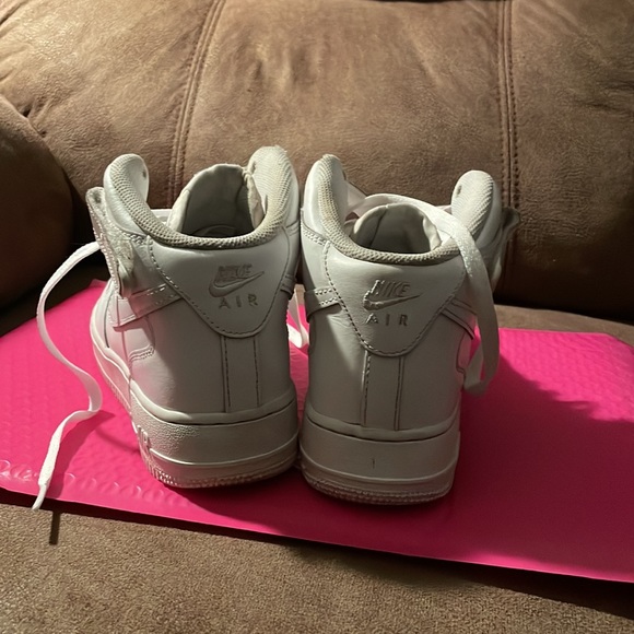 100% Authentic Nike Air Force 1 Mid Sz. 6 - Picture 5 of 5